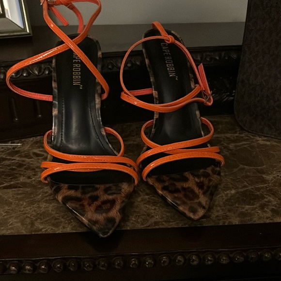 Cape Robbin Scrappy exotic heels - Picture 5 of 5